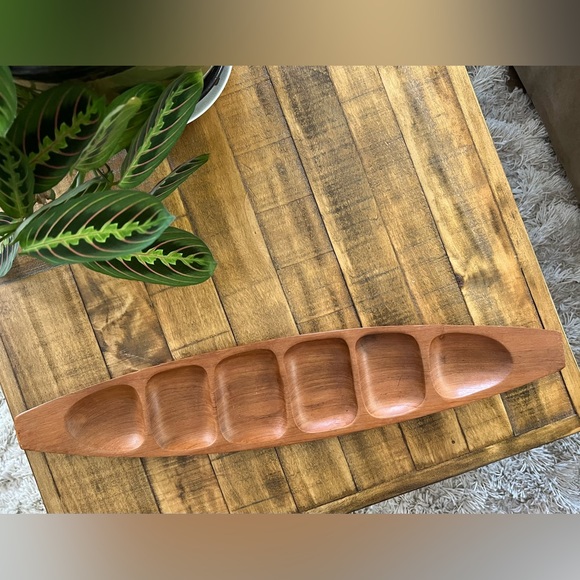 Mid-Century Modern teak tray Gondola style - Picture 1 of 7